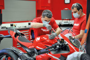 DUCATI_Factory_workers_UC272652_High